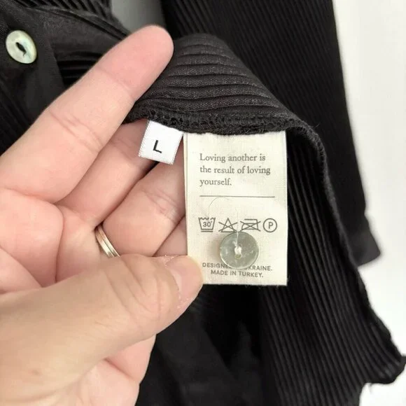 NEW Sleeper Black Origami Ribbed Long Sleeve Button Top Size Large Pajama Shirt - Picture 9 of 13